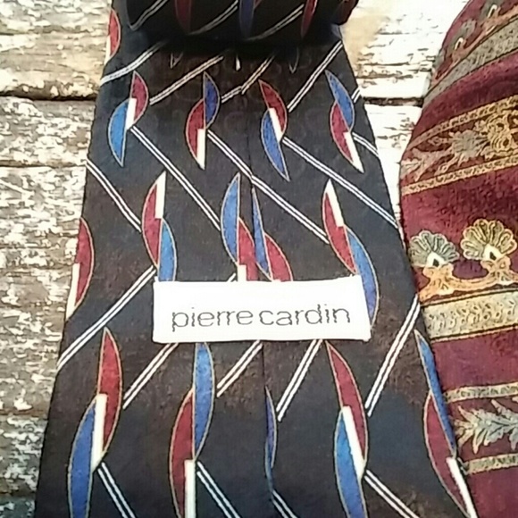 Lot of three Pierre Cardin ties - Picture 2 of 4
